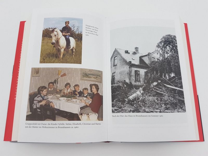 Fotografien aus dem Leben von Stefan Aust, zu Pferd, beim Familienabendessen, im Wohnhaus der Familie Aust.
